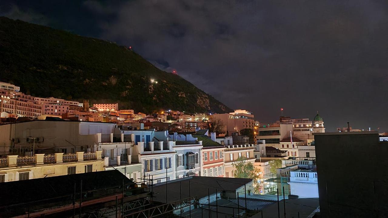 Gibraltar Town Centre Flat With Roof Terraceアパートメント エクステリア 写真